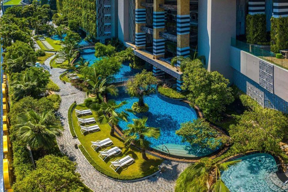Апартаменты The Riviera Jomtien Studio Sea View High Floor Экстерьер фото